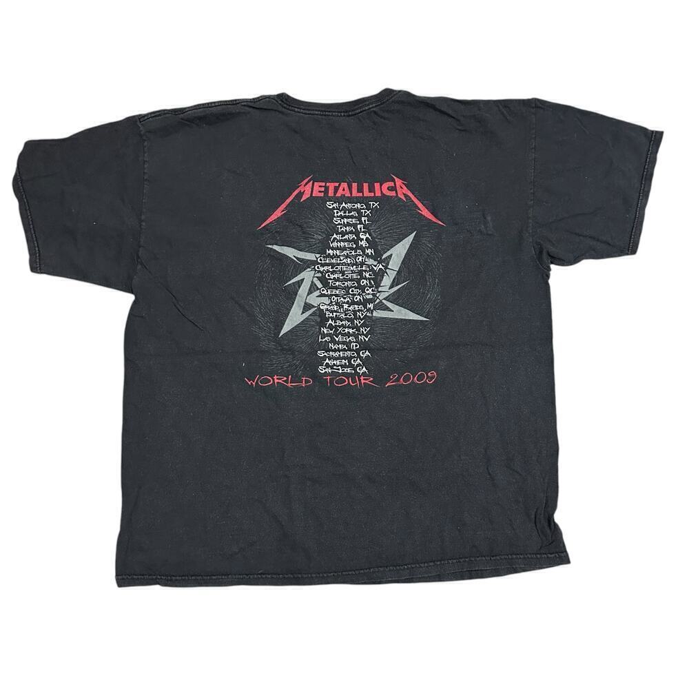 VTG vintage Metallica Short Sleeve Crew Tshirt 2009 world tour magnetic tour - Picture 2 of 8